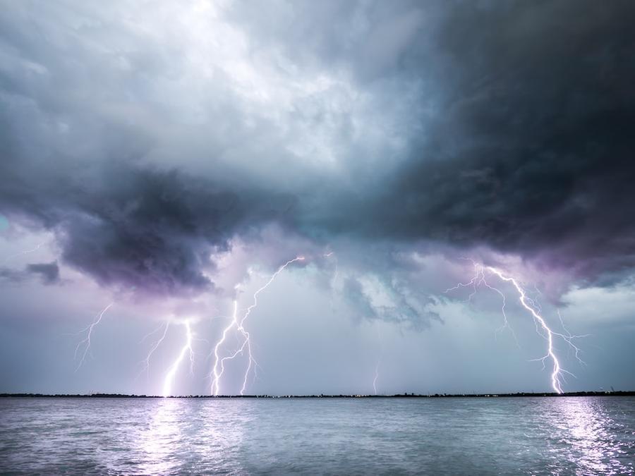 A che ora i temporali in Toscana? La previsione per la notte da allerta arancione