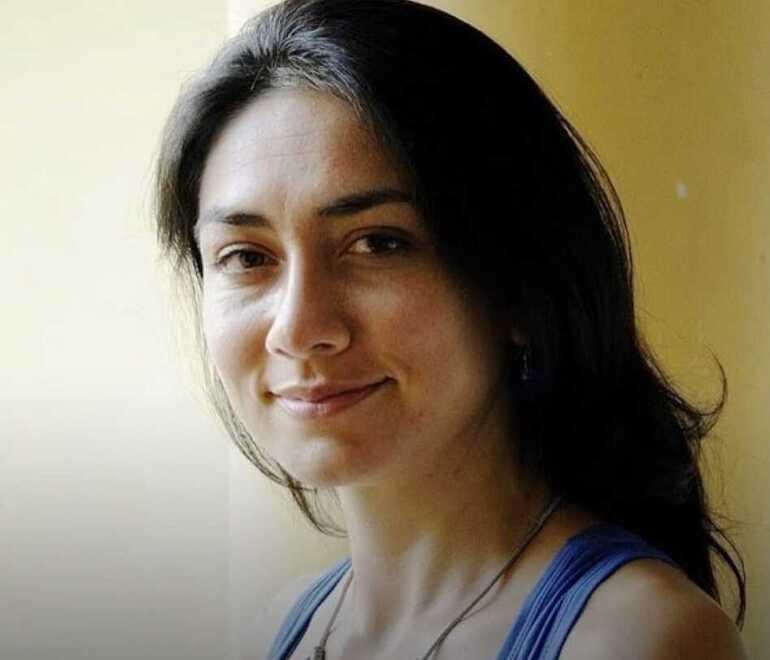 Angye Gaona: «La poesia salverà l’umanità dalla propria estinzione» 