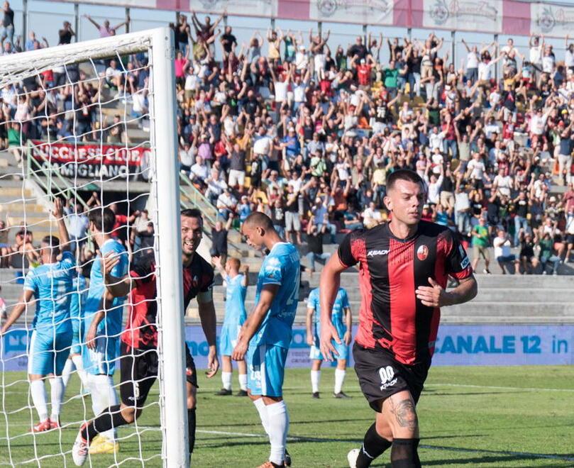 Lucchese, cresce l’attesa per la sfida con il Pescara<br>
