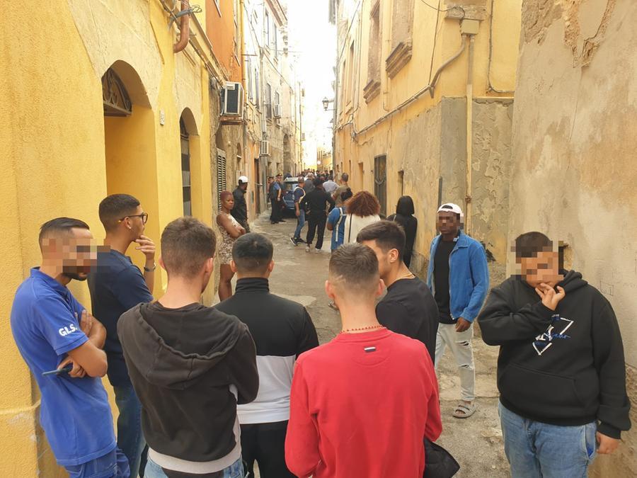 
	La strada dove &egrave; avvenuto lo scontro fra bande<em> (foto Ivan Nuvoli)</em>

