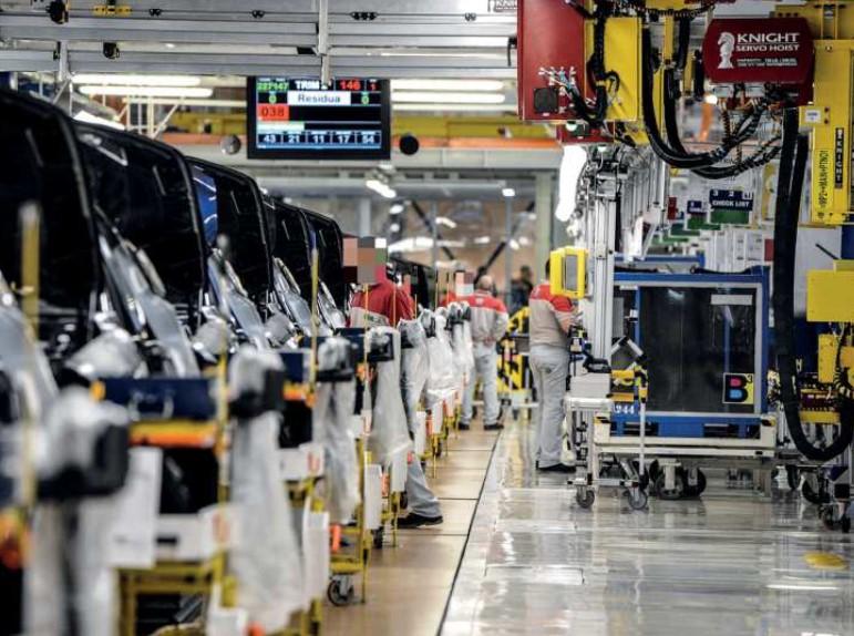 Lavoro, mancano 10mila operai: ditte artigiane a rischio. Il gap a Pistoia e Prato