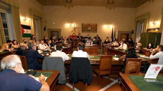 Una seduta del consiglio comunale