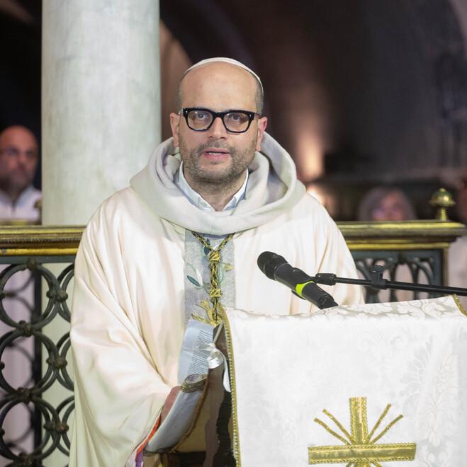 Firenze, Padre Bernardo Gianni «convoca» la fiaccolata unitaria per la pace