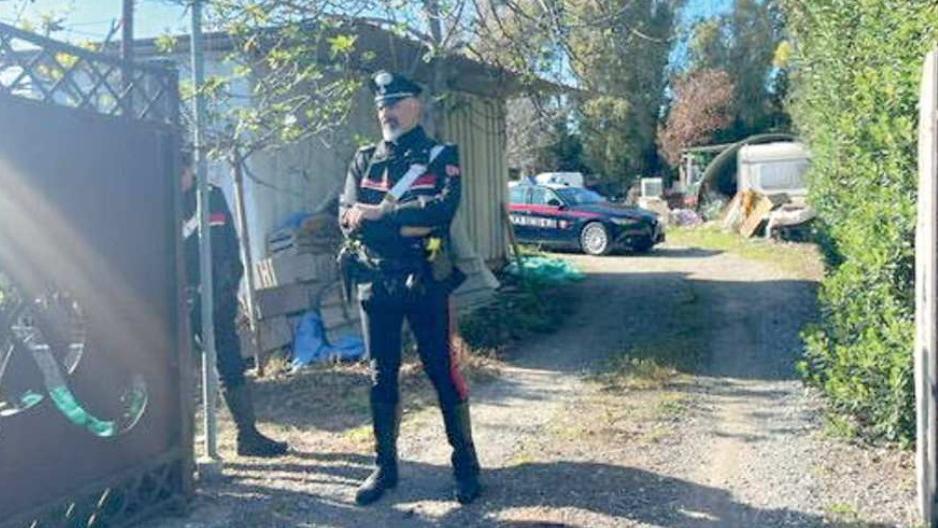 L’ingresso del podere a Vada di Antonino Fedele dove ad aprile è stato ucciso a colpi di fucile il 57enne Massimiliano Moneta