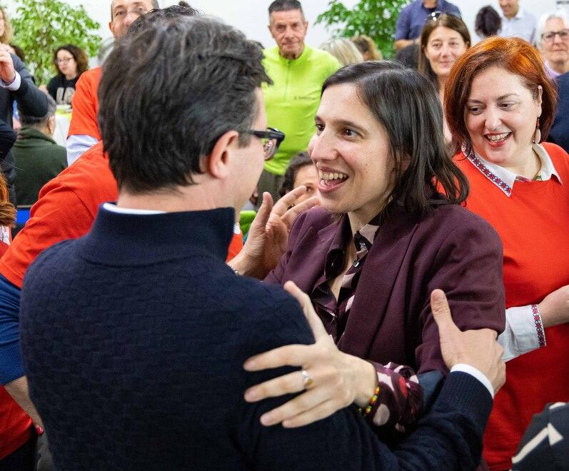 Nardella strizza l’occhio a Schlein e strappa con l’area di Bonaccini: “Non prendo tessere di corrente”