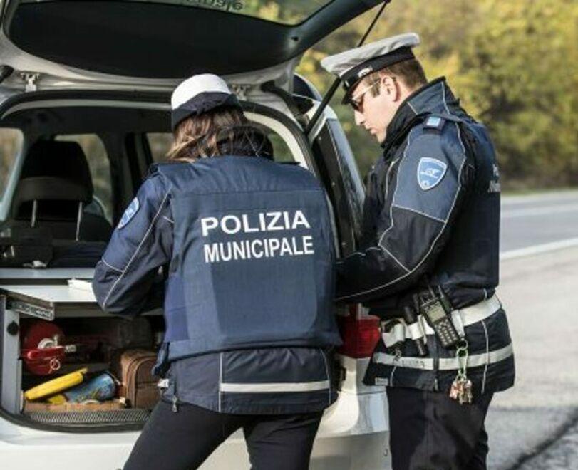 I controlli della polizia municipale (archivio)
