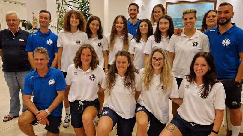 La squadra con lo staff tecnico