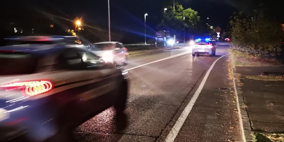 Rubava di notte con il carrello dentro al supermarket: arrestato