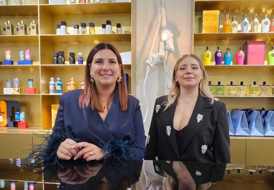 Prato, inaugurata la profumeria emozionale: il “bar” dove potersi truccare