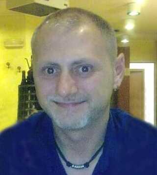 Padre di 45 anni stroncato da una malattia