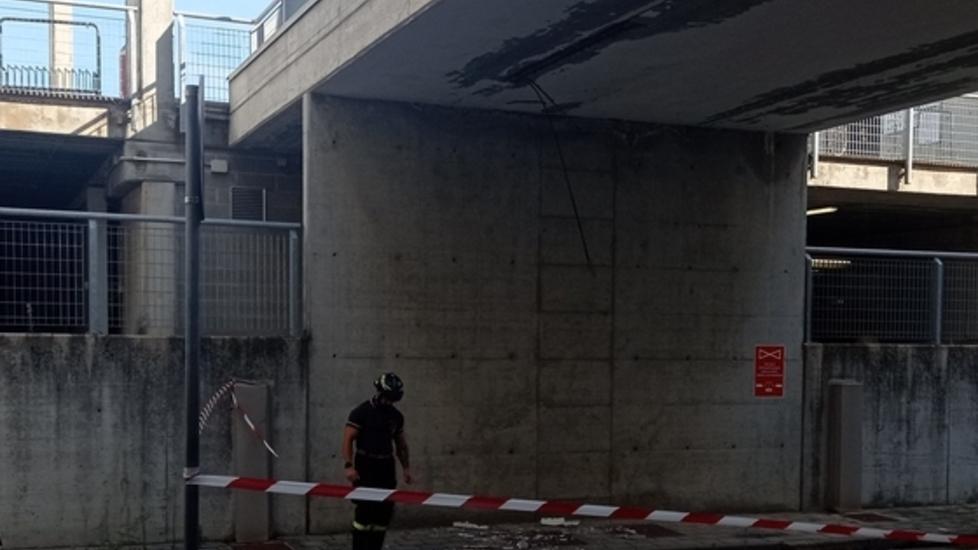 Modena, cede il pedonale dell'ospedale<br>