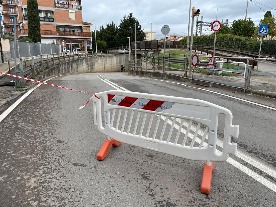 
	Il sottopasso chiuso (foto Giorgio)


