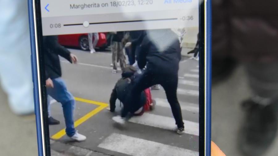 Firenze: aggressione squadrista al liceo Michelangelo, indagati anche tre maggiorenni