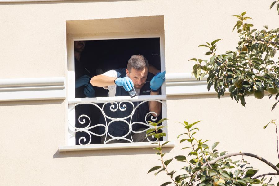 Modena, morta dopo 20 giorni la bimba caduta dal secondo piano