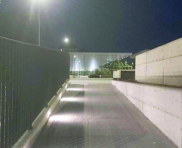 Modena, giovane rapinato all'ex Amcm da un gruppo di 10 ragazzi
