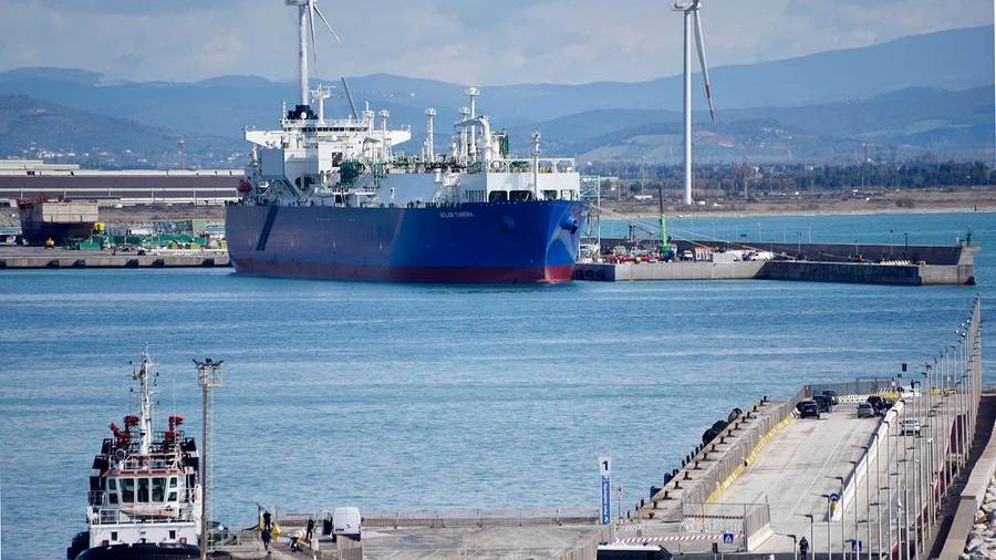 Piombino, 1,5 miliardi metri cubi annui di gas dal Qatar fino alla Golar Tundra