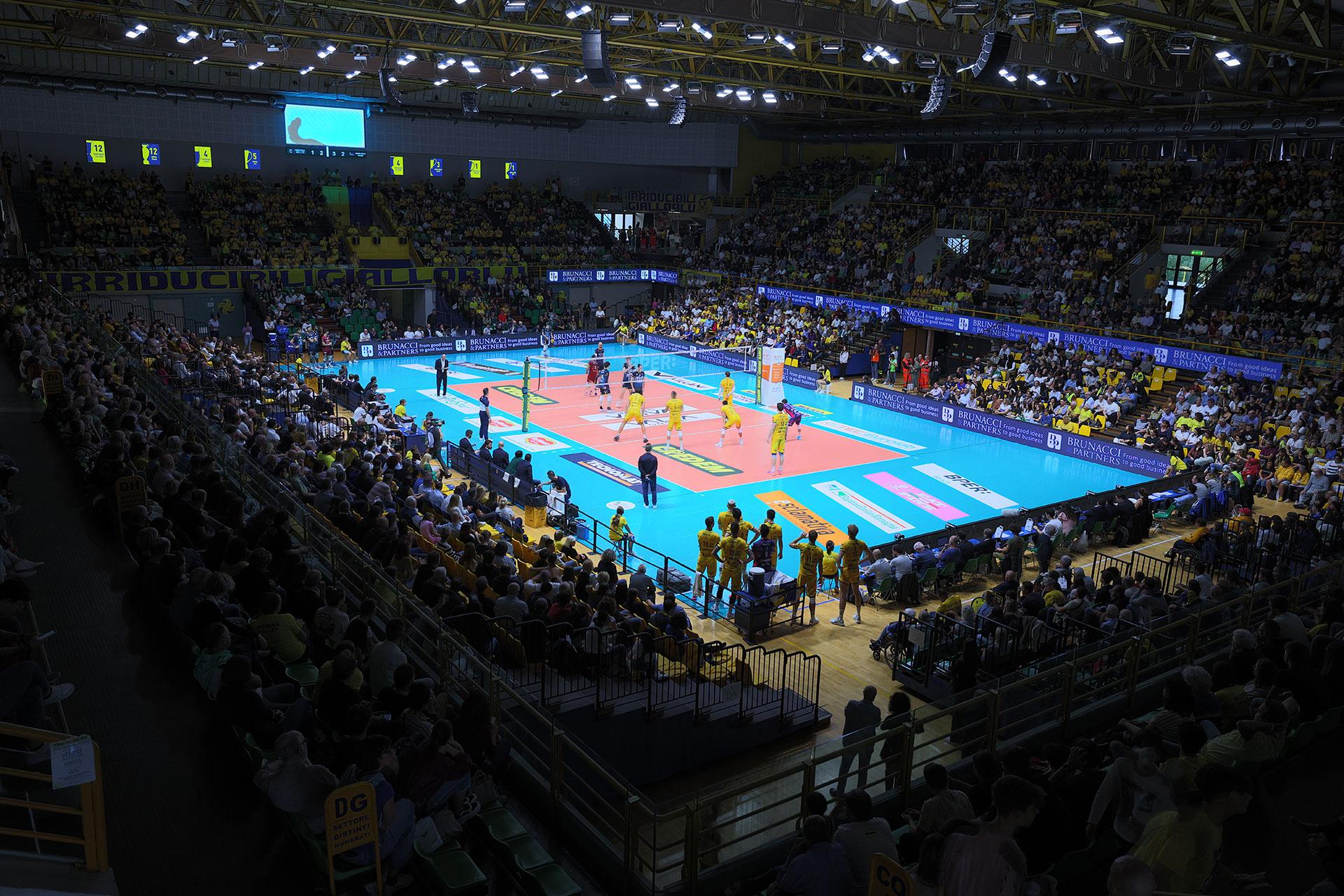 Il tifo del PalaPanini fa la differenza: Modena Volley surclassa le rivali

	&nbsp;
