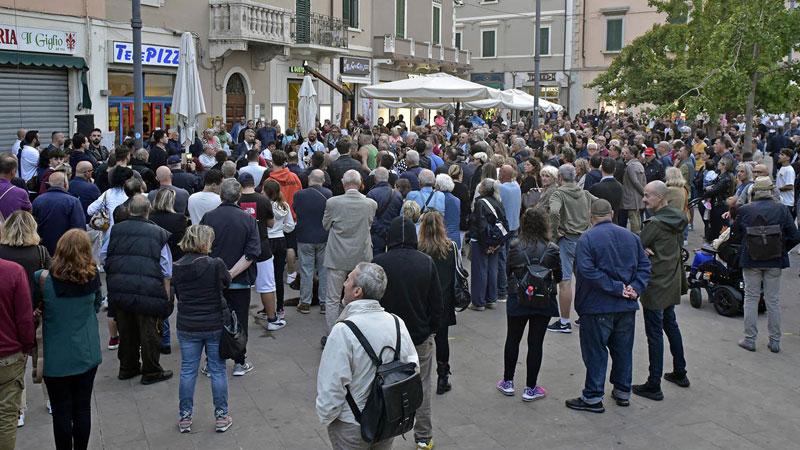 «Questa tensione fa paura»: l’allarme della rete antirazzista a Piombino