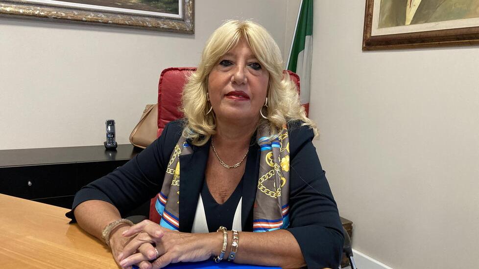 Bilancio, porto, opere pubbliche nell’agenda della commissaria di Cecina