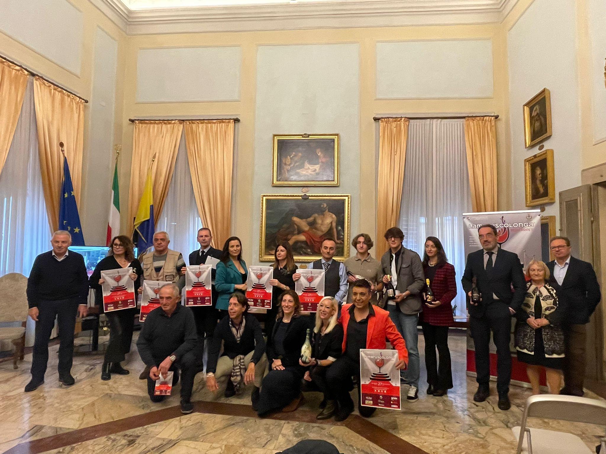 Modena. La Lambruscolonga 2023 omaggia il film su Ferrari

	&nbsp;
