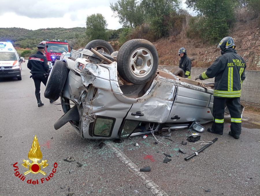 Scontro fra auto a Lanusei, una donna finisce in ospedale