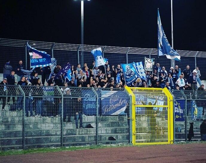 Ferrara, “imboscata” dei tifosi alla Spal: «Ci hanno detto che sono scarsi»