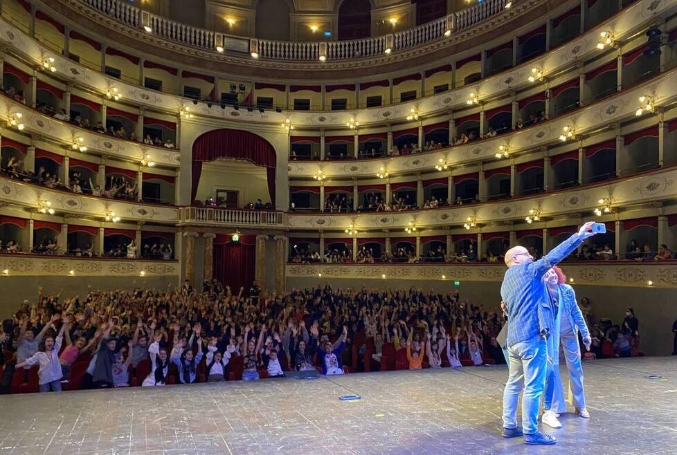 Mascagni? Era un influecer del suo tempo: gli studenti e il grande compositore