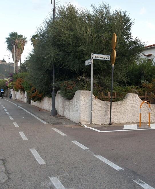 Golfo Aranci, i “cecchini” sparano: un ferito