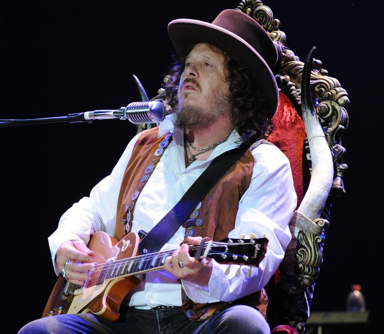 La star del concertone di Capodanno a Olbia sarà con tutta probabilità Zucchero