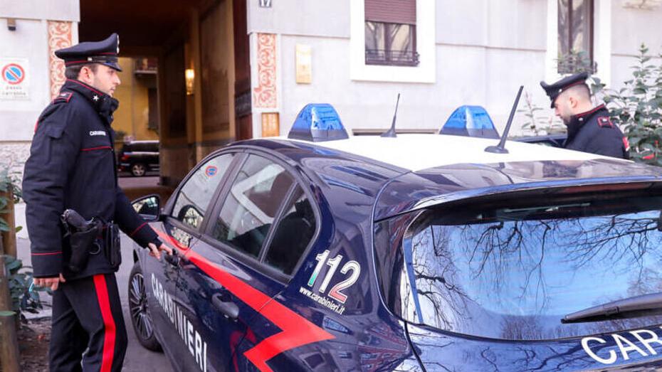 Ladro trovato a rubare in casa: preso a botte dal proprietario