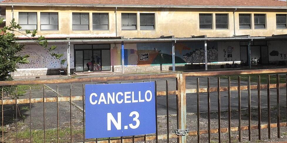 Pisa, una siringa usata nel cortile della palestra
