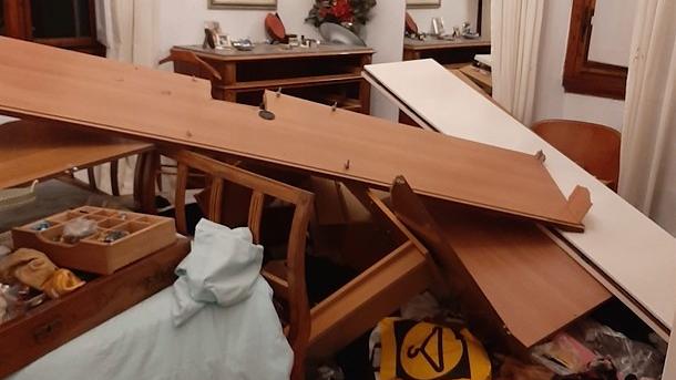 Raffica di furti a Prato e Firenze, in manette la banda di Secondigliano. Recuperata anche la refurtiva – Video