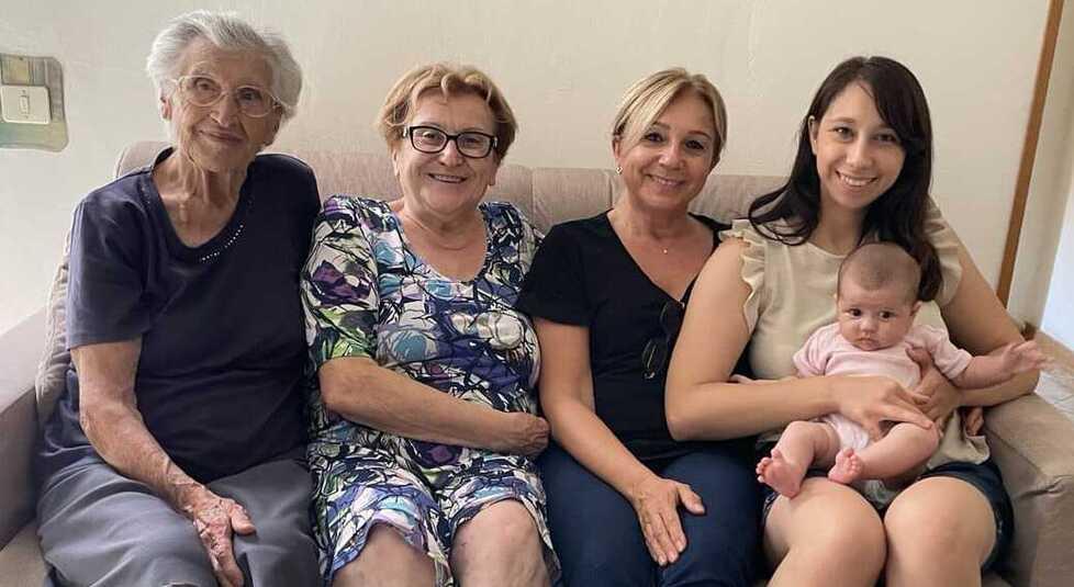 Portomaggiore, le 5 donne di famiglia
