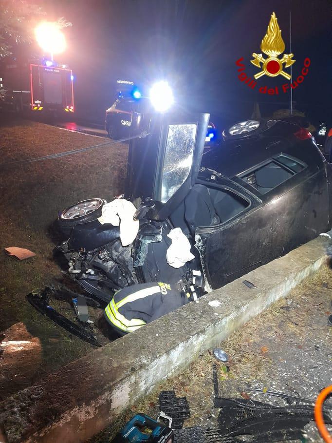 Mirandola, schianto mortale all’alba: muore un uomo di 72 anni
