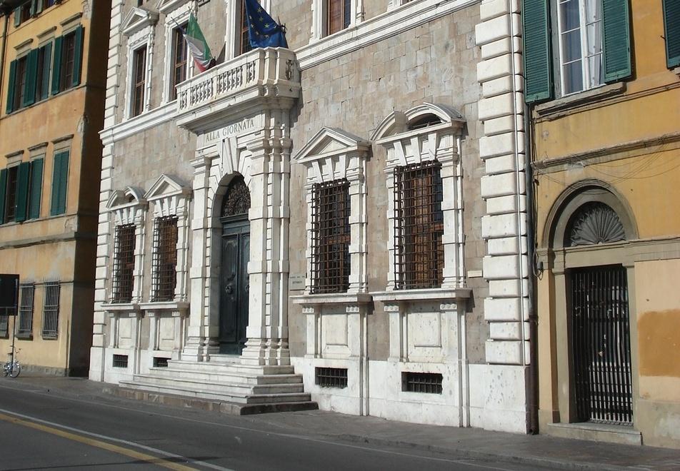 Palazzo alla Giornata, sede del rettorato dell’Università di Pisa che ha pubblicato il bando per le agevolazioni agli studenti (archivio)