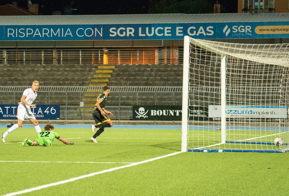 Il gol realizzato da Lombardi dopo la respinta di Chiorra sulla conclusione di Lamesta