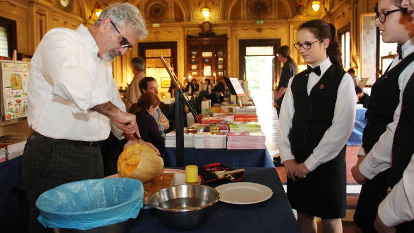 Nella foto una passata edizione di “Food&Book”, festival che si tiene alle Terme del Tettuccio di Montecatini
