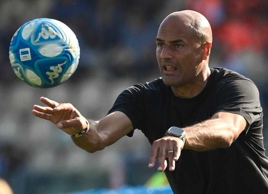 Modena, Bianco è a un bivio: difesa a tre o ritorno al passato