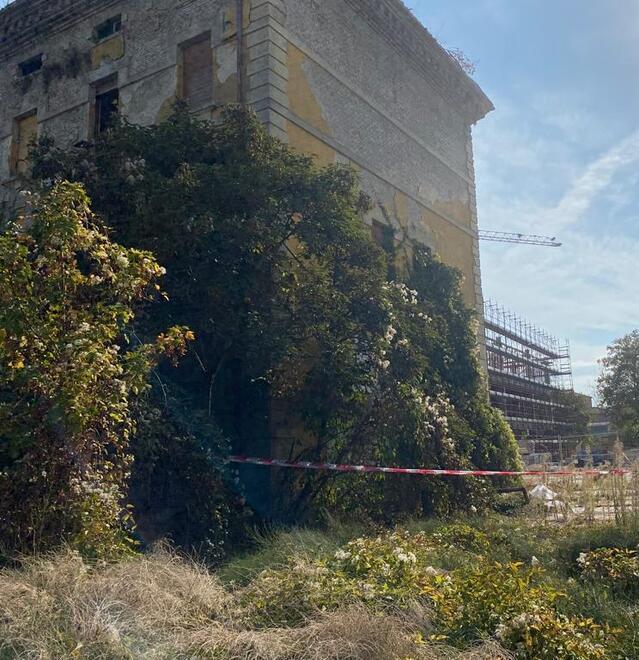 Il cadavere nell’edificio abbandonato è  di un 72enne senza fissa dimora 