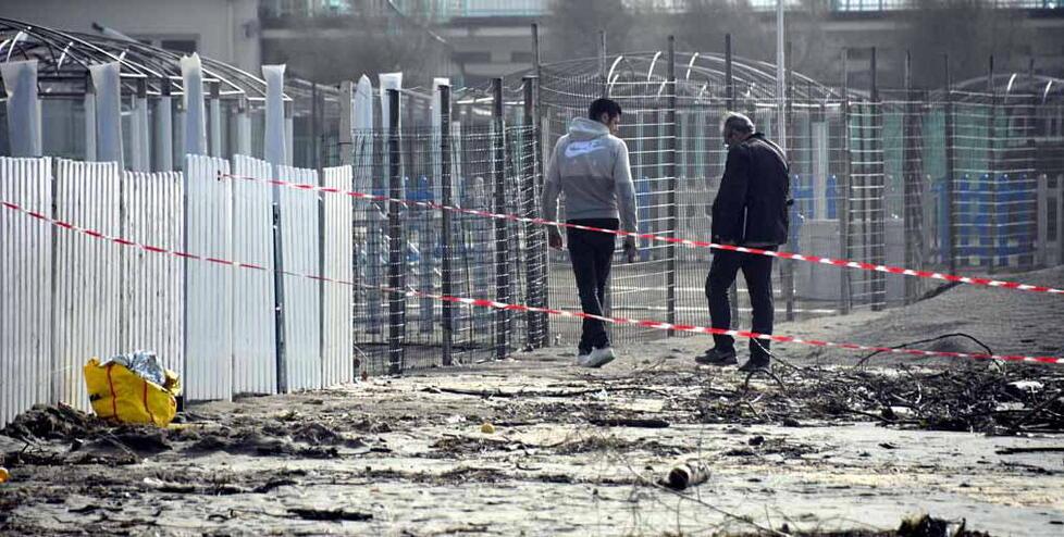 Massa, ucciso di notte in spiaggia: ora è caccia all’aggressore. La vittima ha cercato di chiedere aiuto