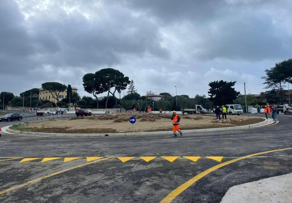 Livorno, aperta al traffico la maxi rotatoria di Montenero. Ecco cosa manca per chiudere il cantiere