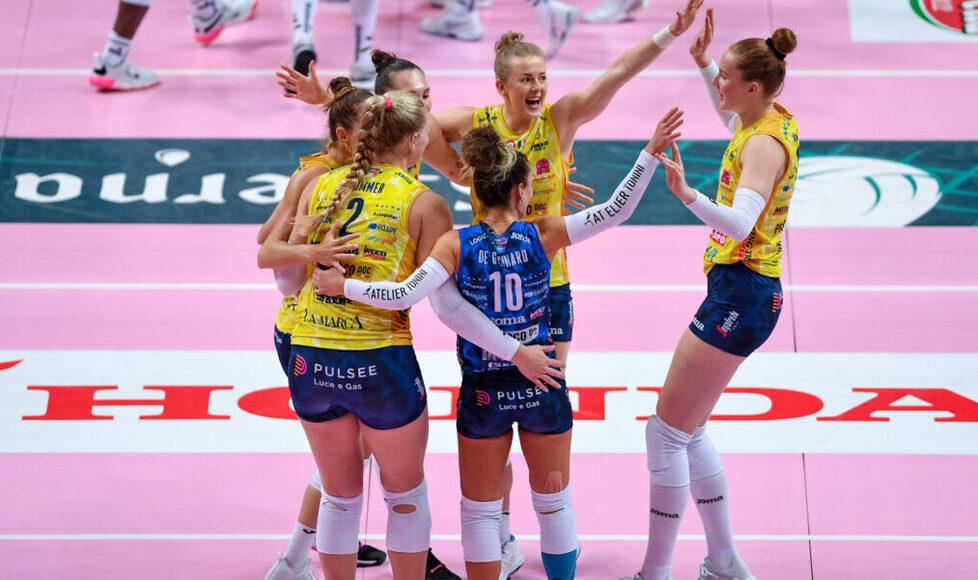 Gli occhi del volley sul PalaModì Oggi si assegna la Super Coppa