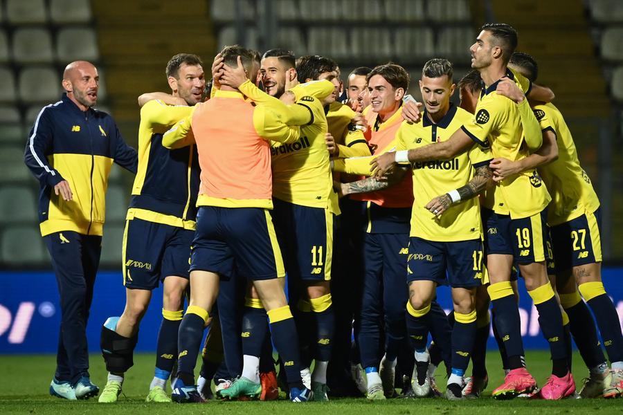 Grande Modena: Palumbo e Falcinelli stendono la Ternana