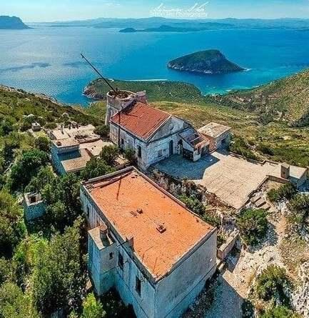 Golfo Aranci, sbarramento sulla strada di Capo Figari, Mario Mulas: «Faremo verifiche»