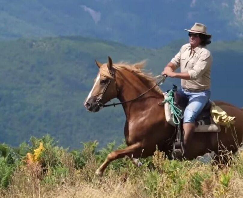 Lutto nella montagna pistoiese, muore a 57 anni Gianni Innocenti: era un grande appassionato di cavalli