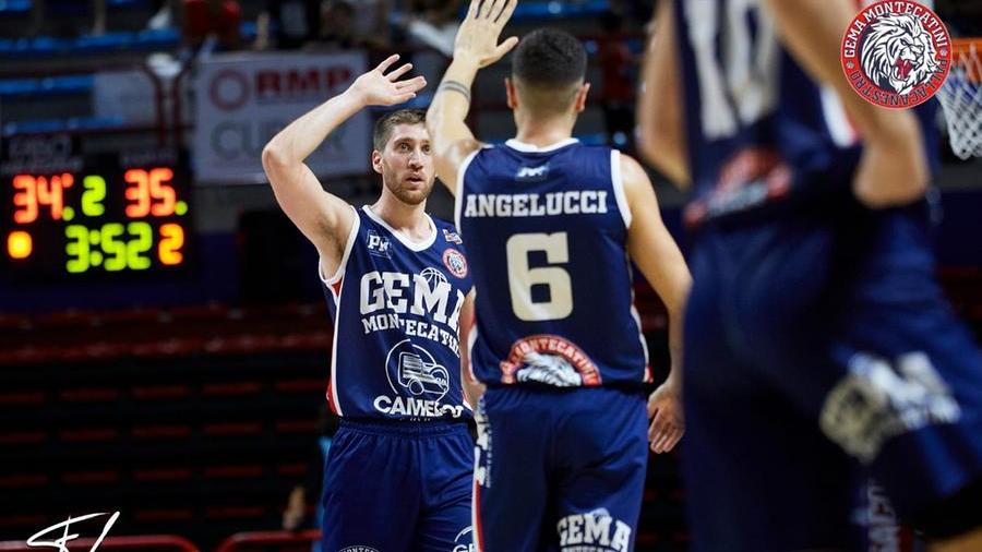 La Gema sbanca Salerno con autorità. Show rossoblù negli ultimi due quarti