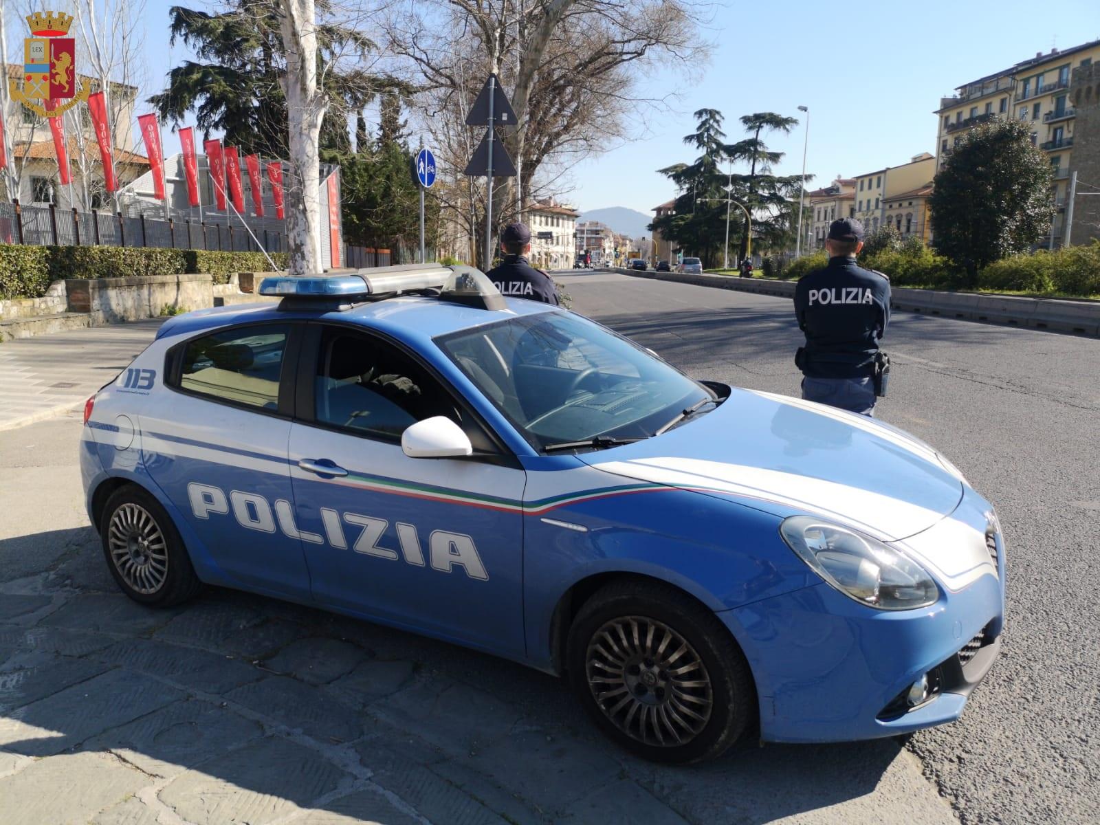 La polizia trova mille confezioni di medicinali rubati a Firenze in un magazzino di Prato