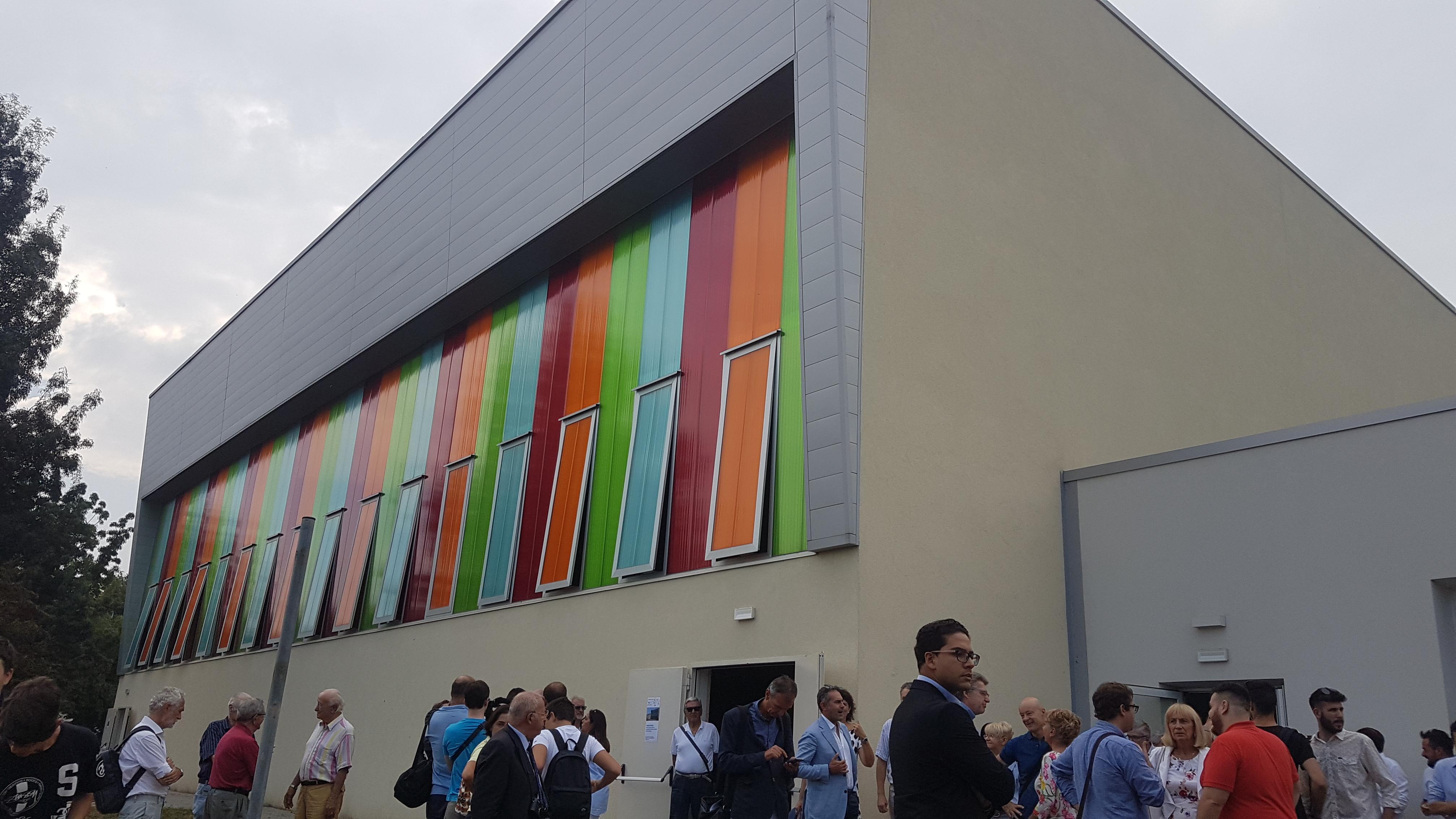 Mirandola. Professore denuncia studentessa: spintonato in classe per una verifica