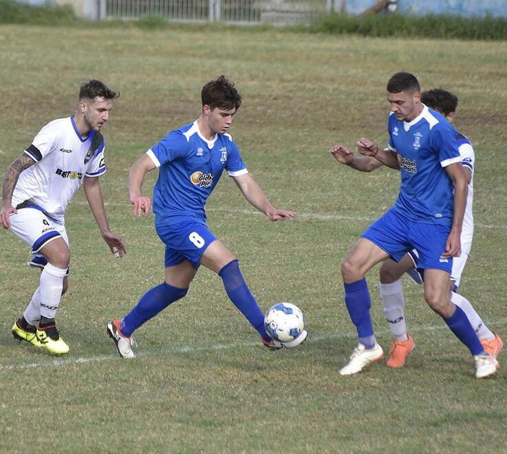 Mori con la palla: è stato lui l’autore del primo de tre gol del Castiglioncello nella partita disputata domenica contro l’Atletico Piombino (foto PaBar)