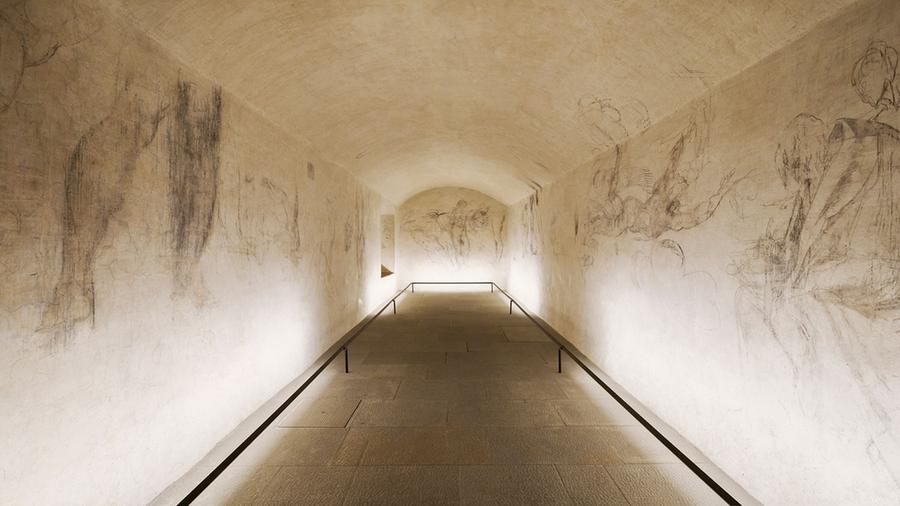 La stanza segreta di Michelangelo: a Firenze apre al pubblico l’angolo in cui il Genio disegnava sulle pareti – Video